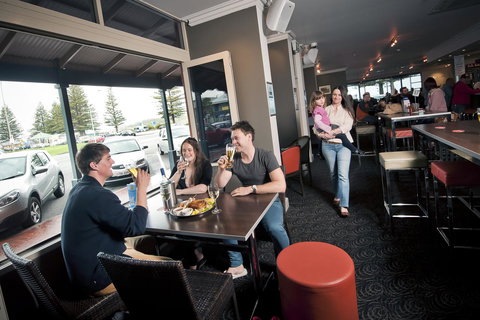 Nightcap At Hotel Victor - Kalgoorlie Accommodation 21