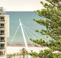 Beachside luxury  comfort ocean views in Glenelg - Kalgoorlie Accommodation