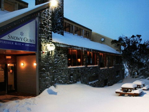 Snowy Gums Chalet - Kalgoorlie Accommodation 5