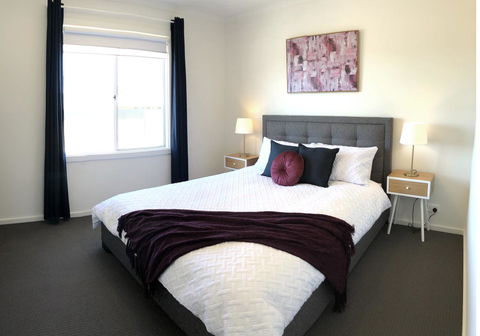 Villa Canto - Kalgoorlie Accommodation 12
