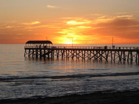 Adelaide Luxury Beach House - Kalgoorlie Accommodation 22