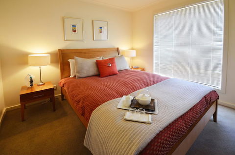Adelaide Luxury Beach House - Kalgoorlie Accommodation 34