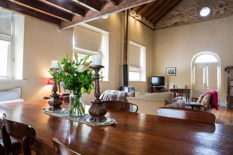 Clare Valley Heritage Retreat - Kalgoorlie Accommodation 7