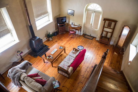 Clare Valley Heritage Retreat - Kalgoorlie Accommodation 3