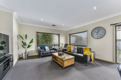 Accommodation On Lansell 2 - Kalgoorlie Accommodation 8