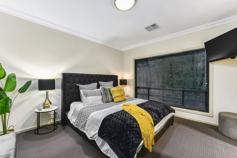 Accommodation On Lansell 2 - Kalgoorlie Accommodation 1
