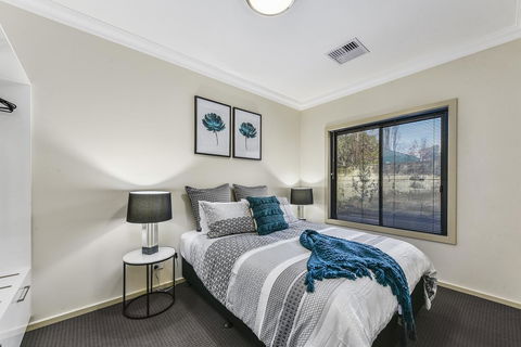 Accommodation On Lansell 2 - Kalgoorlie Accommodation 9