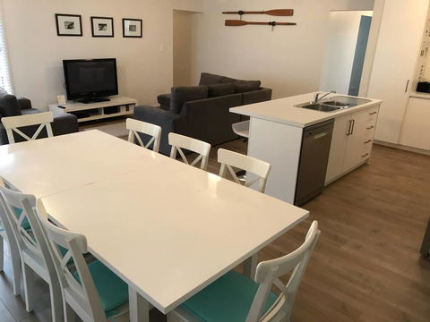 Moontana - Kalgoorlie Accommodation 4