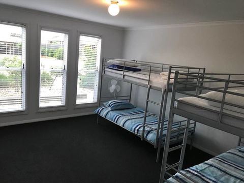 Moontana - Kalgoorlie Accommodation 9