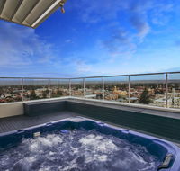 Glenelg Skyline Penthouse - Kalgoorlie Accommodation