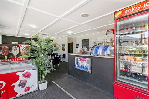 The Ocean Crest - Kalgoorlie Accommodation 4