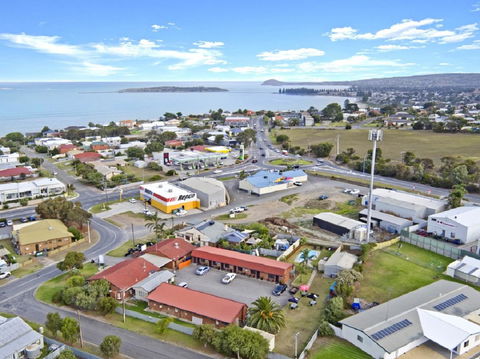 The Ocean Crest - Kalgoorlie Accommodation 3