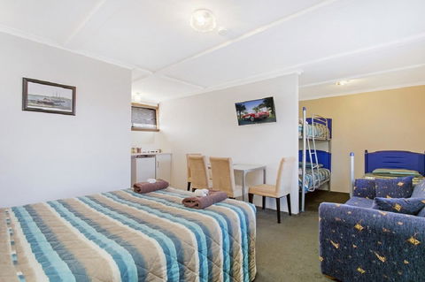 The Ocean Crest - Kalgoorlie Accommodation 13