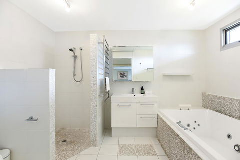Esplanade Escape - Kalgoorlie Accommodation 22