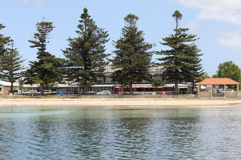 Grand Tasman Hotel - Kalgoorlie Accommodation 34
