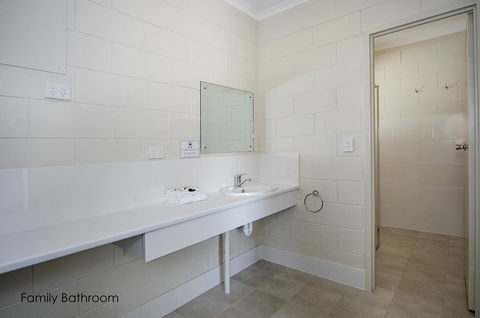 Victor Harbor City Inn - Kalgoorlie Accommodation 14