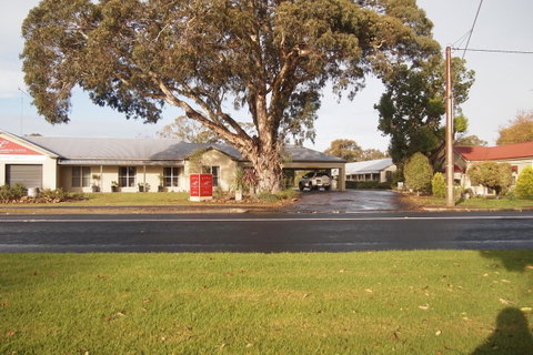 Alexander Cameron Suites - Kalgoorlie Accommodation 0