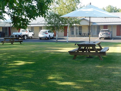 Alexander Cameron Suites - Kalgoorlie Accommodation 1