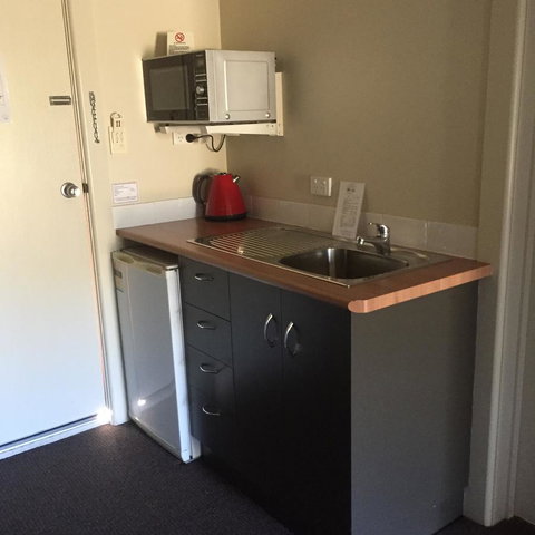 Alexander Cameron Suites - Kalgoorlie Accommodation 18