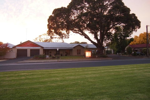 Alexander Cameron Suites - Kalgoorlie Accommodation 30
