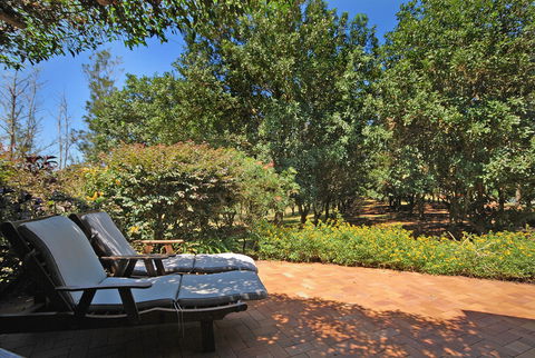 SummerHills Retreat Byron Bay - Kalgoorlie Accommodation 16