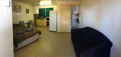 A1Cabins - Kalgoorlie Accommodation 3