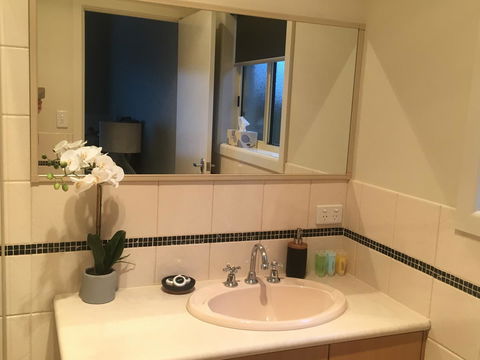 Apartment 229 Mount Gambier - Kalgoorlie Accommodation 4