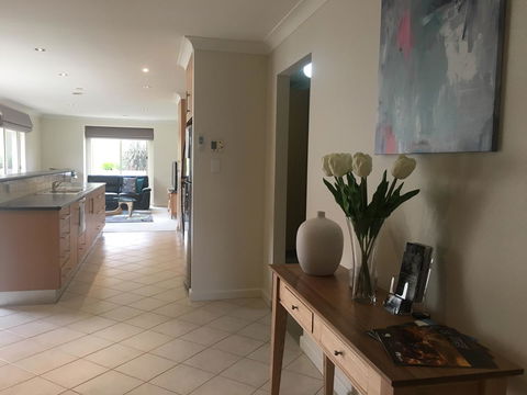 Apartment 229 Mount Gambier - Kalgoorlie Accommodation 5