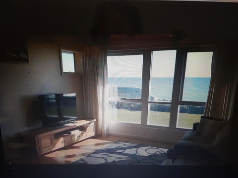 Glenelg Shores - Kalgoorlie Accommodation 9