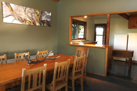 Eagles Range - Kalgoorlie Accommodation 6
