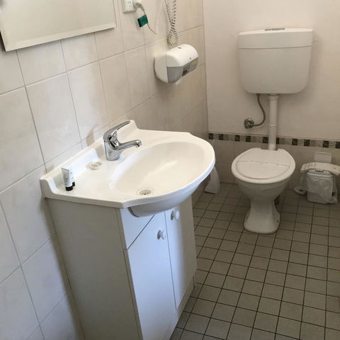 Travelway Motel - Kalgoorlie Accommodation 1