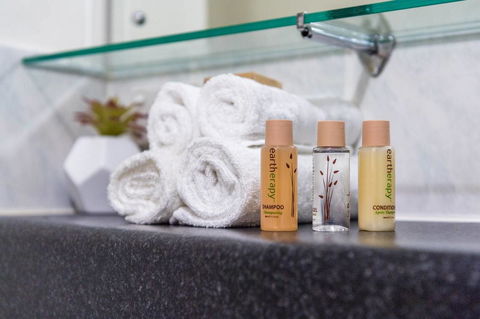 Executive 3 Bedroom Apartment + Internet + Parking - Kalgoorlie Accommodation 11