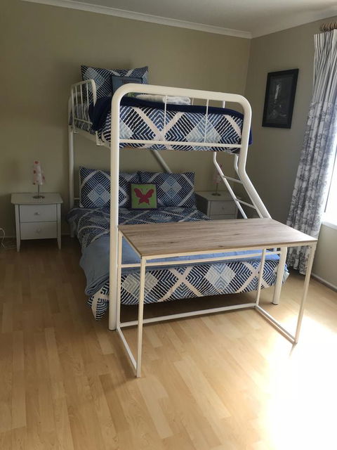 Boomerang Beach House - Kalgoorlie Accommodation 2