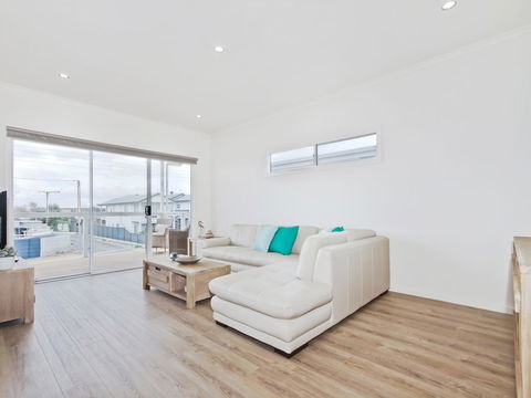 Seas The Day - Kalgoorlie Accommodation 3