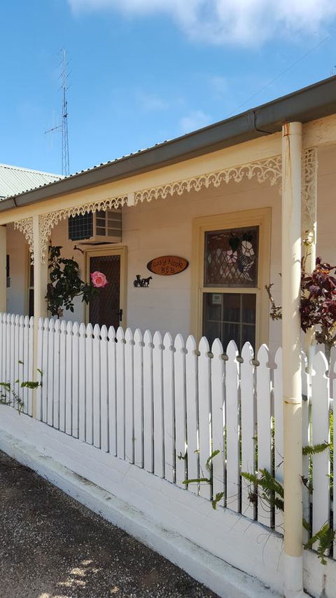 Cosy Nook - Kalgoorlie Accommodation 27