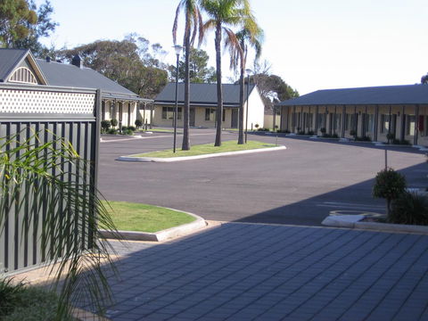 Sundowner Motel Hotel - Kalgoorlie Accommodation 1
