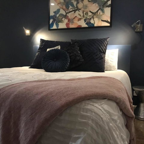 Adagio In Auburn - Kalgoorlie Accommodation 0