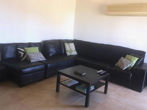 Island Break - Kalgoorlie Accommodation 5