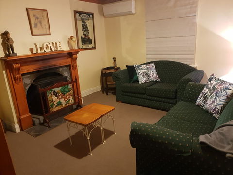 Donnybrook Cottages - Donnybrook - Kalgoorlie Accommodation 7