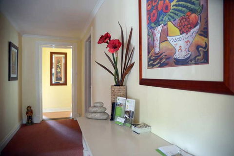 Donnybrook Cottages - Donnybrook - Kalgoorlie Accommodation 1