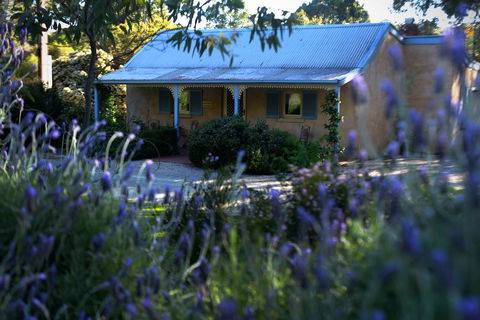 Donnybrook Cottages - Donnybrook - Kalgoorlie Accommodation 0
