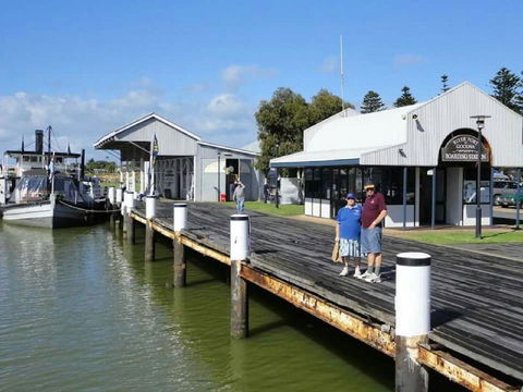 Addies Place Goolwa - Kalgoorlie Accommodation 17