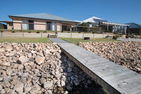 Waterfront On Jefferson, At Wellington Marina, SA - Kalgoorlie Accommodation 19