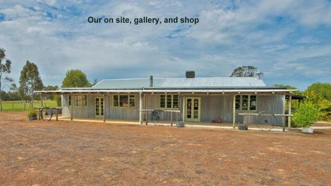 Rayanne Homestead - Kalgoorlie Accommodation 13