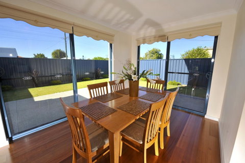 Palm Beach Manor - Kalgoorlie Accommodation 5