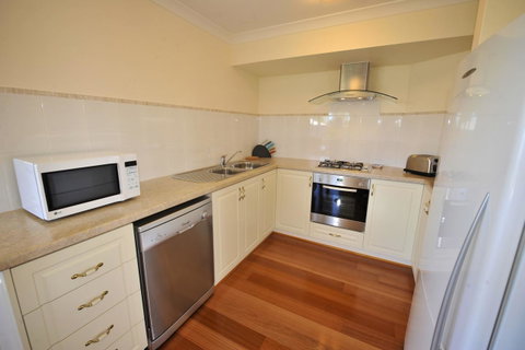 Palm Beach Manor - Kalgoorlie Accommodation 3