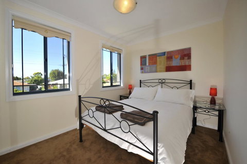 Palm Beach Manor - Kalgoorlie Accommodation 9