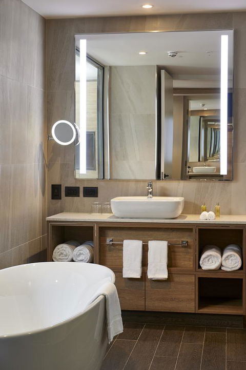 Doubletree By Hilton Perth Northbridge - Kalgoorlie Accommodation 17