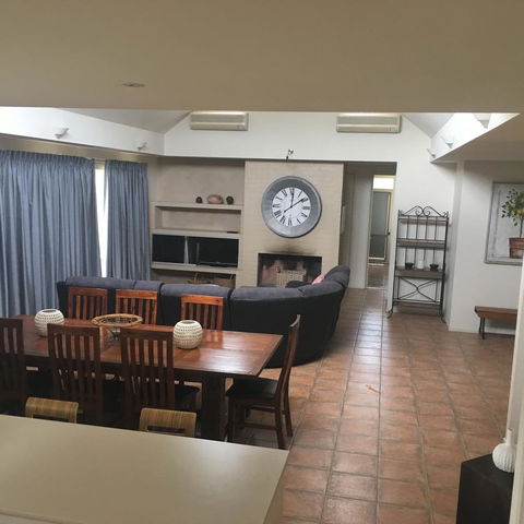 Grapevines Boutique Accommodation - Kalgoorlie Accommodation 4