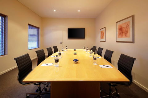 Residence On Langley Park - Kalgoorlie Accommodation 21